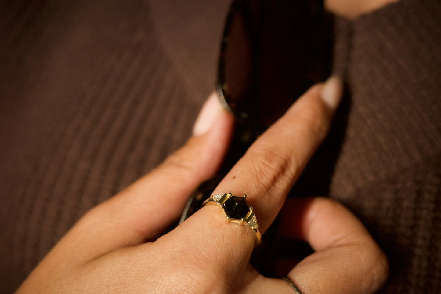 טבעת יהלום שחור משושה|Hexagonal Black Diamond Ring